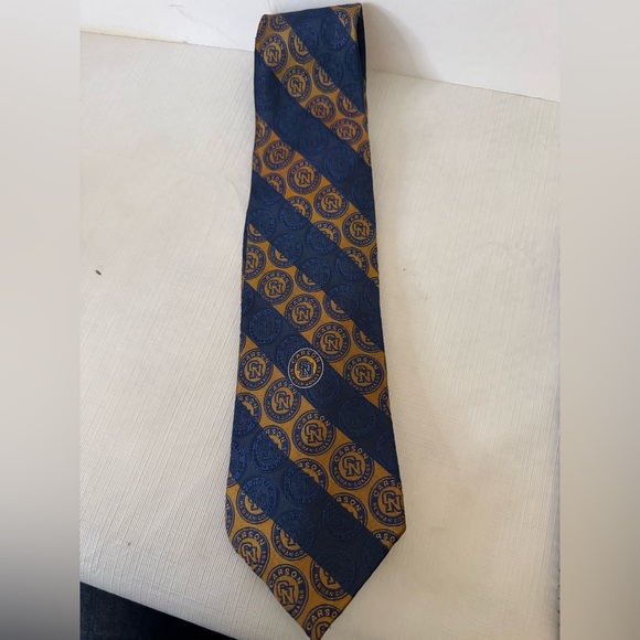 VTG College Classics Carson-Newman College Necktie Orange/Blue 100% Silk Striped - Picture 1 of 7